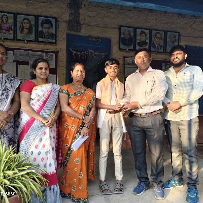 इन्स्पायर अवॉर्ड विजेता विद्यार्थी रुद्र विजय कानसकर यांचा आज जागतिक विज्ञान दिन निमित्त सत्कार करण्यात आला व जिल्हास्तरीय विज्ञान प्रदर्शनासाठी शुभेच्छा देण्यात आल्या